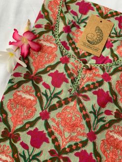 Alternative view of Green Pink Hand Block Printed kurta